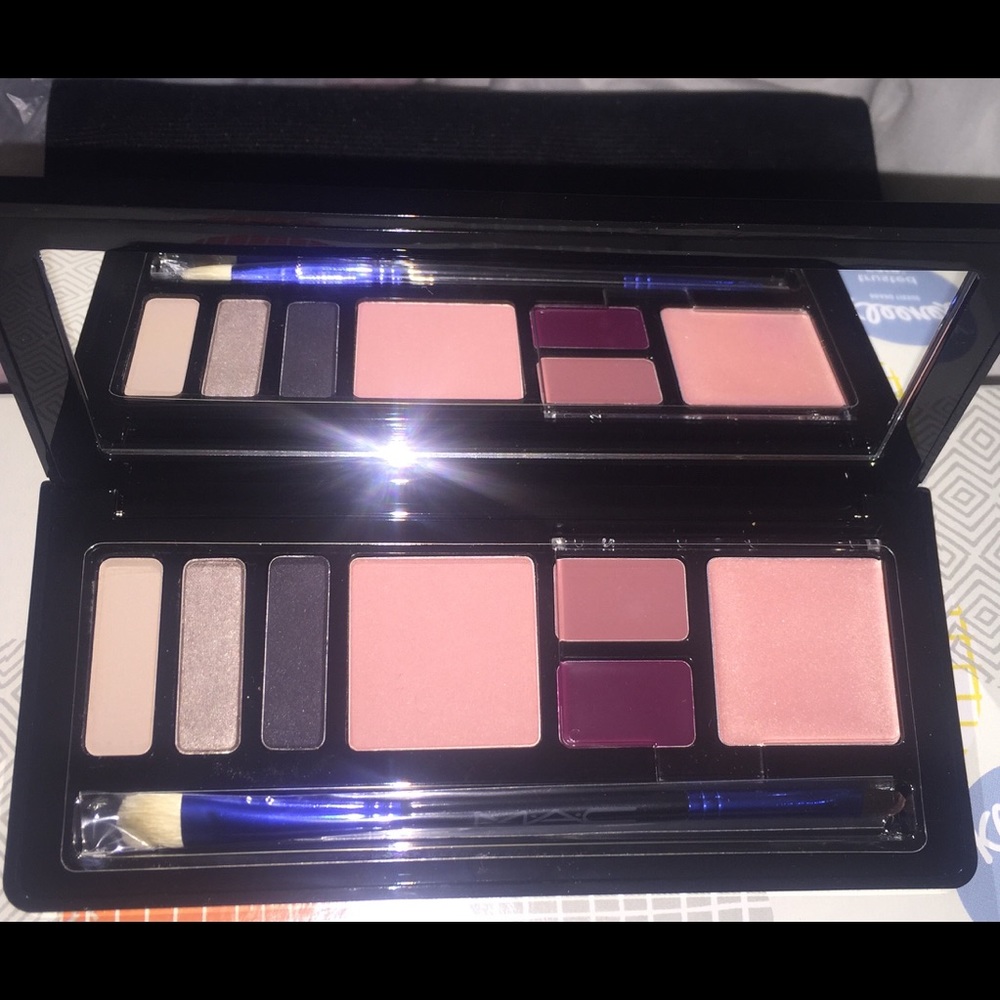 MAC Enchanted Eve Face Palette /Cool